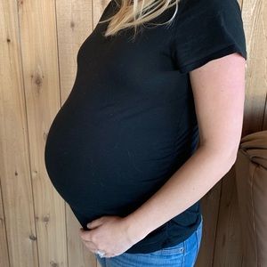 Black maternity t shirt